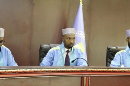 الانتخابات الصومالية .. المحكمة العليا تلغي دعوى قضائية حول المقعد النيابي ٠٨٦