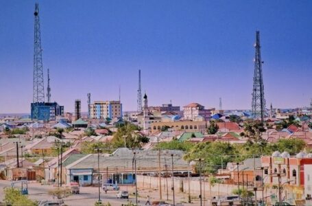 ولاية بونتلاند الصومالية .. هروب محكومين من سجن في “غالكعيو”