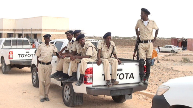Askar ka careysan shaqo ka eryiddooda oo weeraray saldhigga Garowe