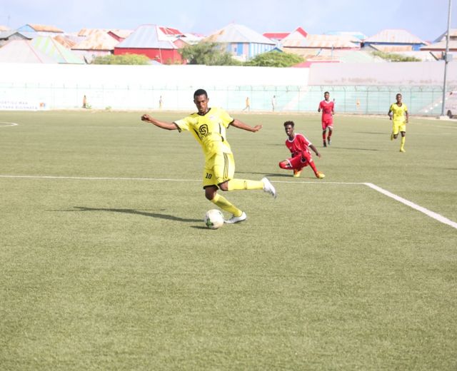 Degmada Waaberi oo marki afaraad oo xiriir ah usoo baxday semi finalka tartanka kubada cagat degmooyinka.
