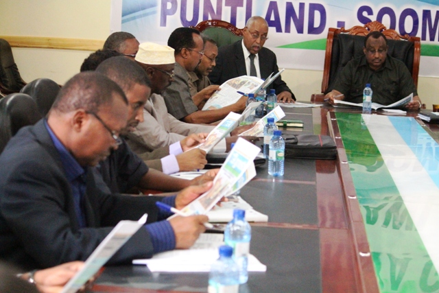 Golaha Wasiirrada Puntland oo ka shiraya go’aanka shirkii Kismaayo