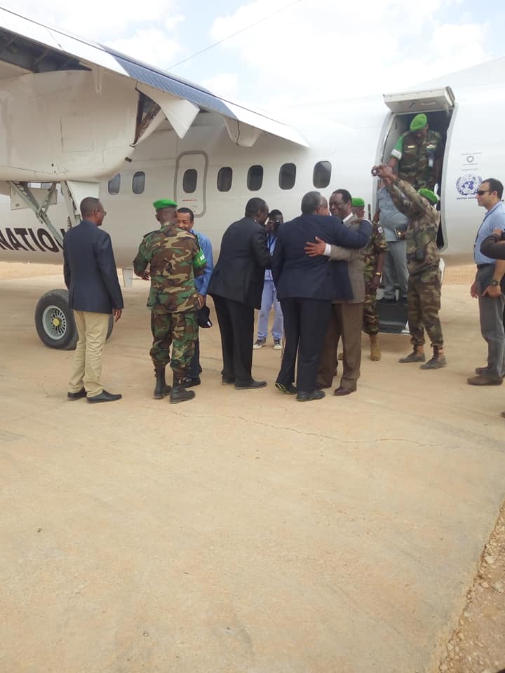 Wafdi ka socda Midowga Afrika oo lagu soo dhaweeyey Baladweyne.