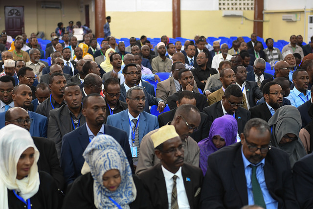 Madaxweyne Geelle oo maanta la hadlaya Xildhibaanada labada Aqal ee baarlamaanka Soomaaliya.