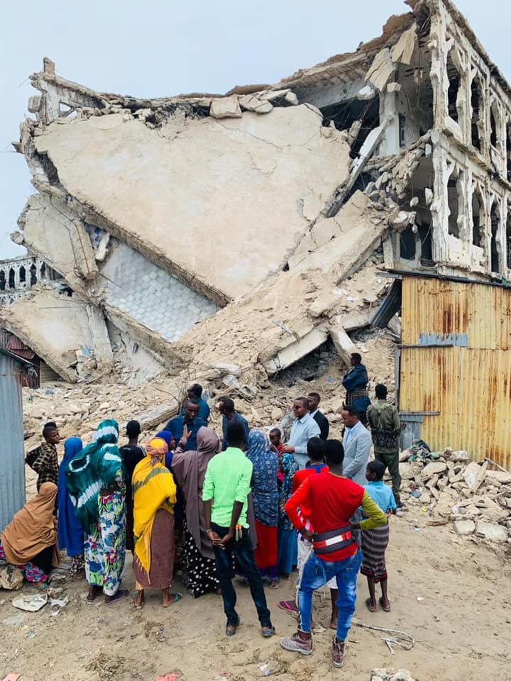 Muqdisho: Meydka Gabar 15 jir ah oo lagasoo saaray dhismihii hore ee Wasaaradda arrimaha gudaha