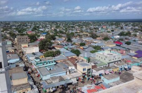 Baydhabo oo martigelinaysa madax ka qaybgalaya caleemosaarka Hoggaamiye Aadan Madoobe & Amniga oo la adkeeyay