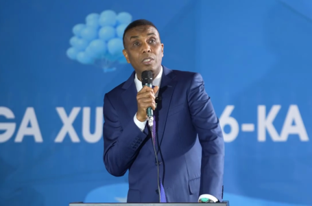 RW Xamsa Cabdi Barre “Caalamkii naga tagay ayaa dib noogu soo noqonaya oo Dalka Maalgashanaya”