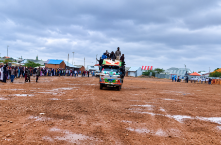 Dowladda Soomaaliya oo maanta degmada Ceelbarde kula la wareegtay 220 Askari