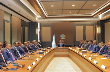 Dowladda & Mucaaradka oo loogu baaqay in ay dib ugu noqdaan Miiska Wadahadalka