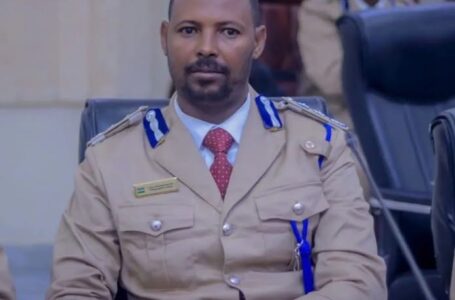 Taliyaha Booliiska Mudug oo shaqada looga joojiyay Maxaabiis Burcad Badeed ah oo baxsatay 
